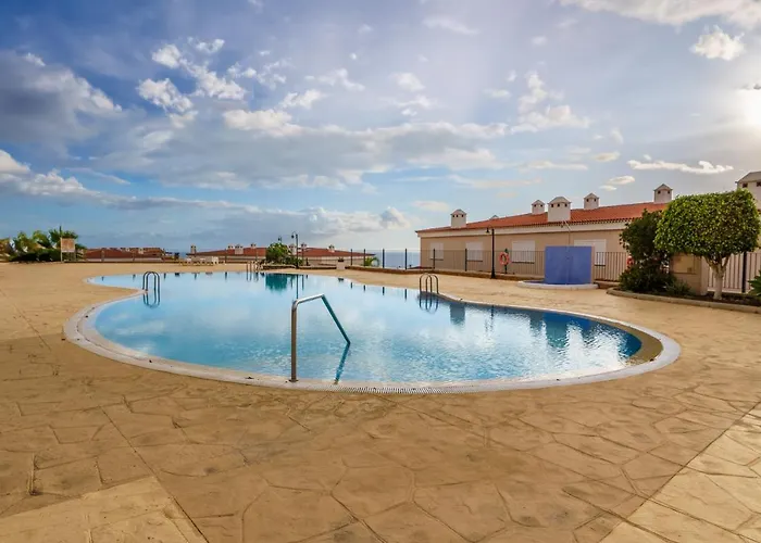 Апартаменты Santiago Seaview - Sun Terrace And Pool